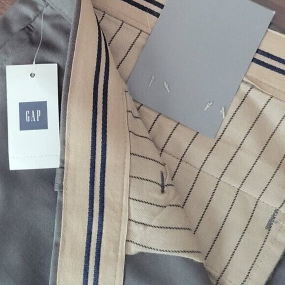 New GAP Brand New With Tags Khaki Pants Gray Men's 36 x 30 Classic Straight - Picture 12 of 13